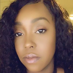 Meet your Posher, Dalisha